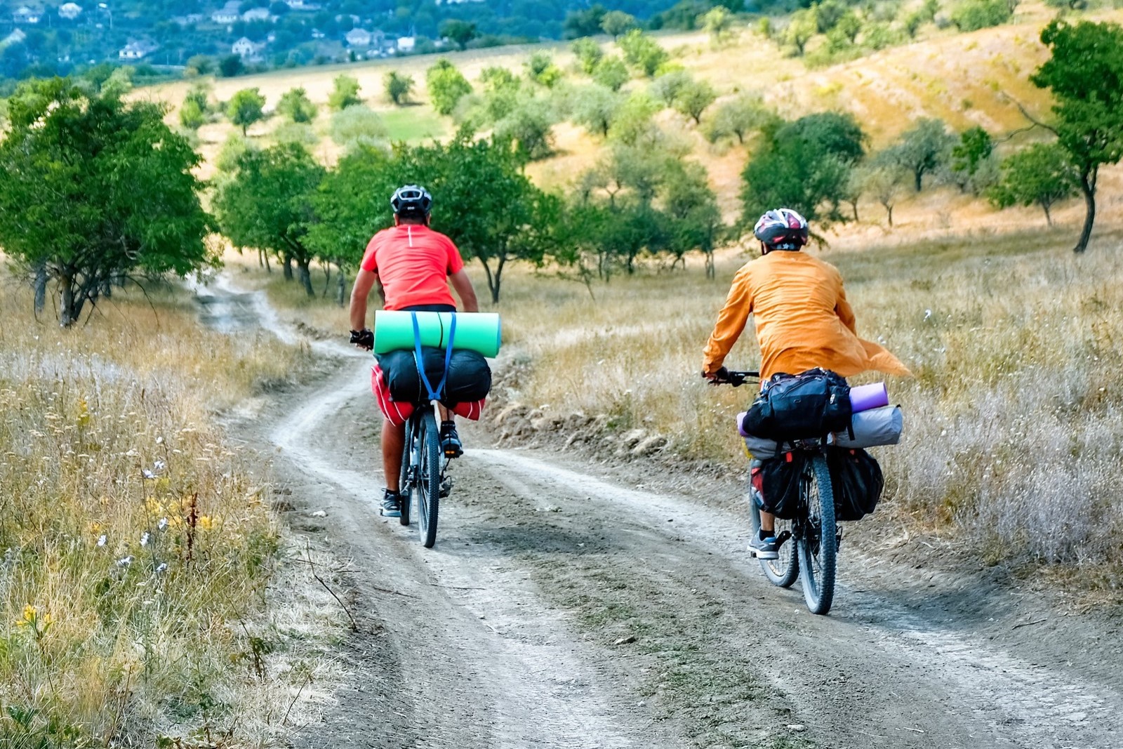 Vía de la Plata en Bicicleta desde Sevilla hasta Santiago:17 Etapas